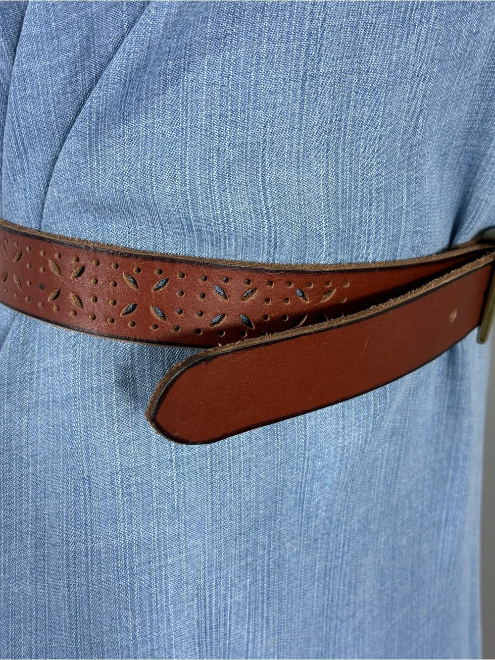 Womens belt Sz Small genuine leather cutout design made in India boho